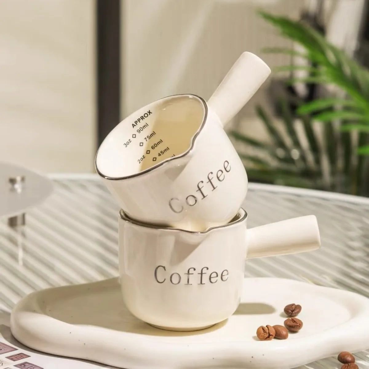 Ins Stylish Coffee Milk Pitcher with Scale Ceramic Creamer for Espresso Extraction
