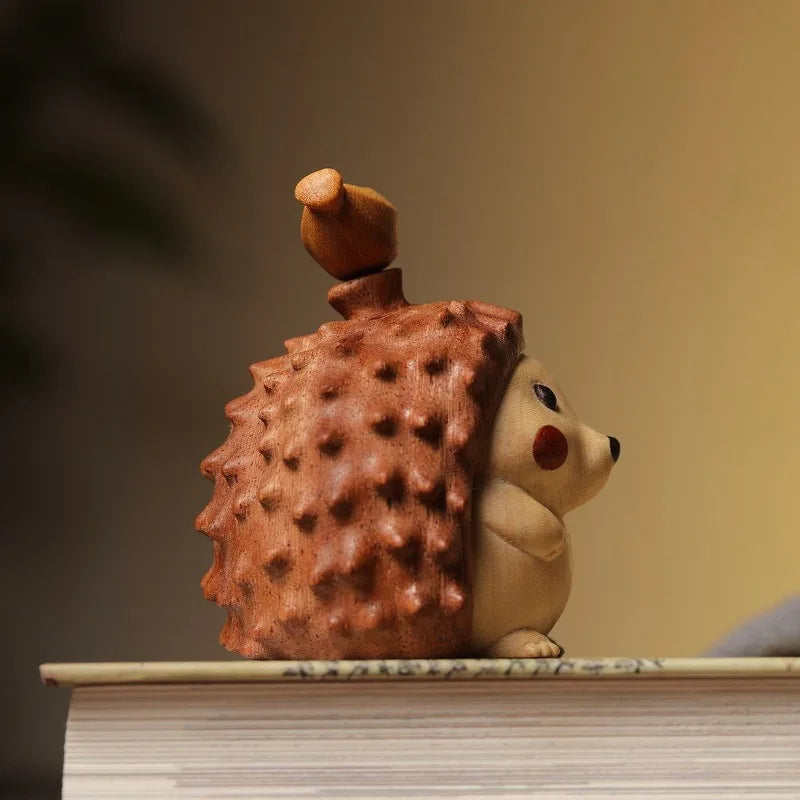 Cute Beech Wood Durian Hedgehog Decor Anxiety Relief Home Office Desk Ornament Tea Pet